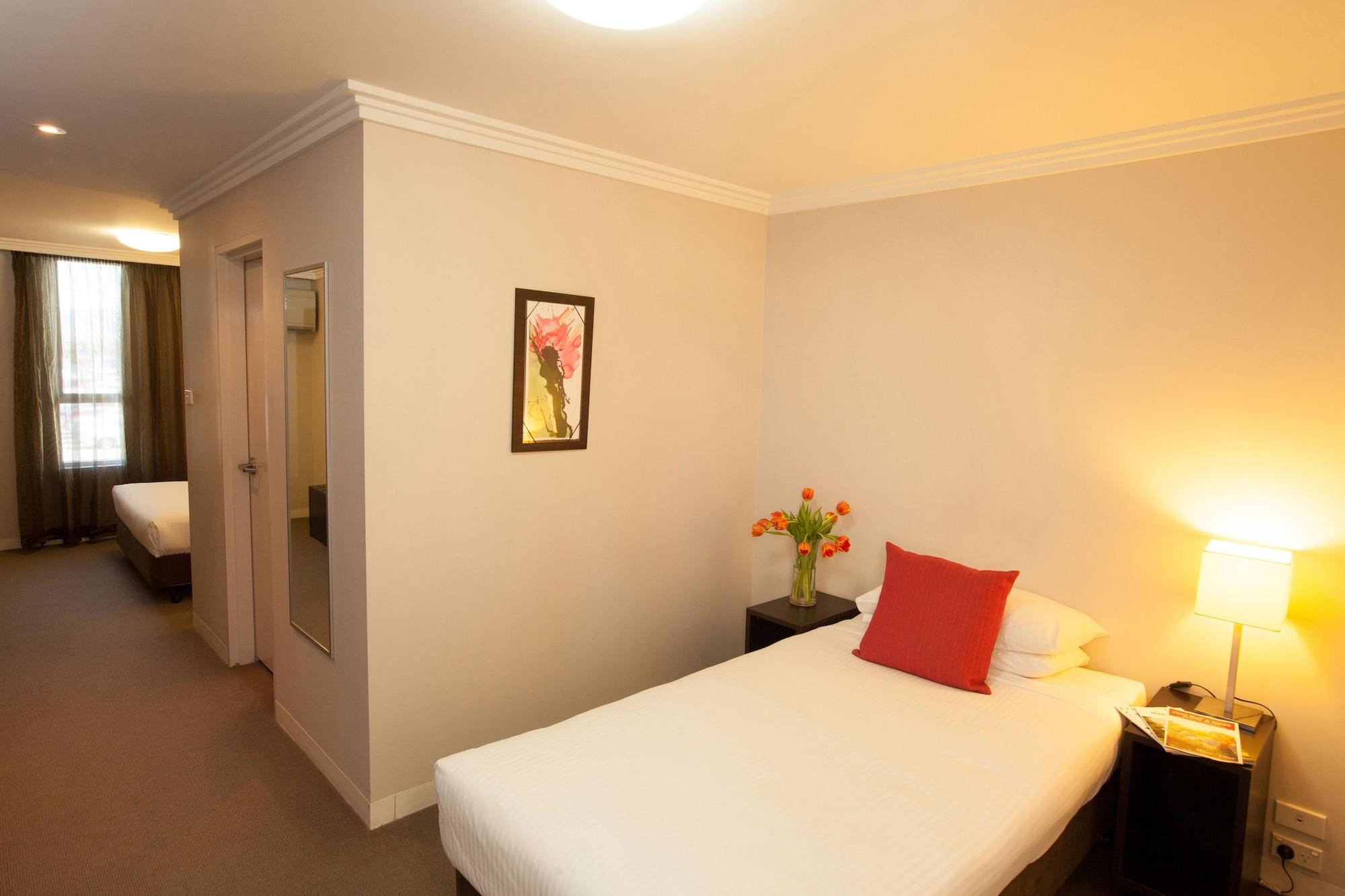 Wine Country Motor Inn Сеснок Екстериор снимка